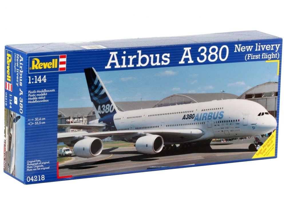 Assembly model, Revell, Airbus A380 aircraft, 163 parts